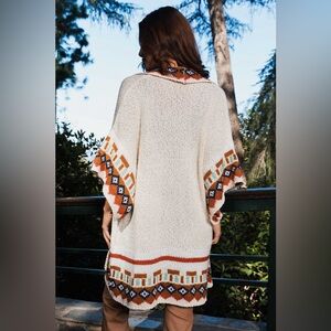 ✨ Kachina Patterned Knitted Cardigan – One Size Fits Most